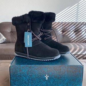 NWT Emu Australia size 7